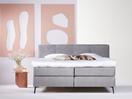Boxspring Eastborn Stud
